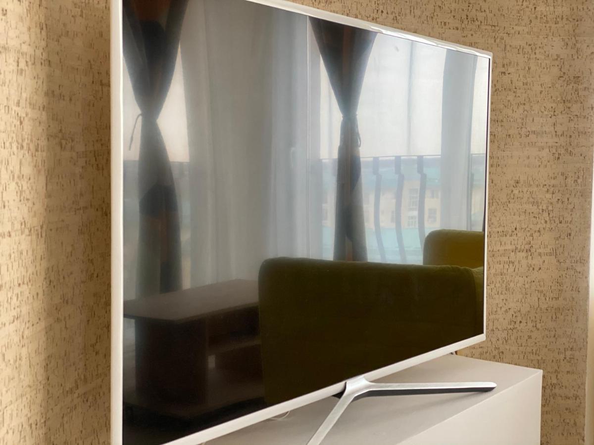 Sunny Deluxe Apartment Cosmopolis Stefanestii de Jos エクステリア 写真